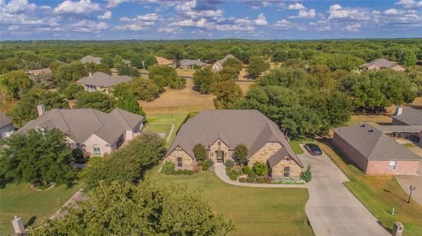 8509 Kingsley Circle, Granbury, TX 76049