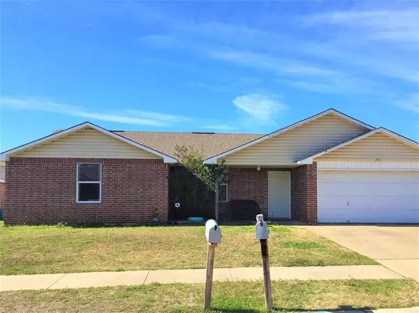 209 Bobbie Ann Court, Granbury, TX 76049