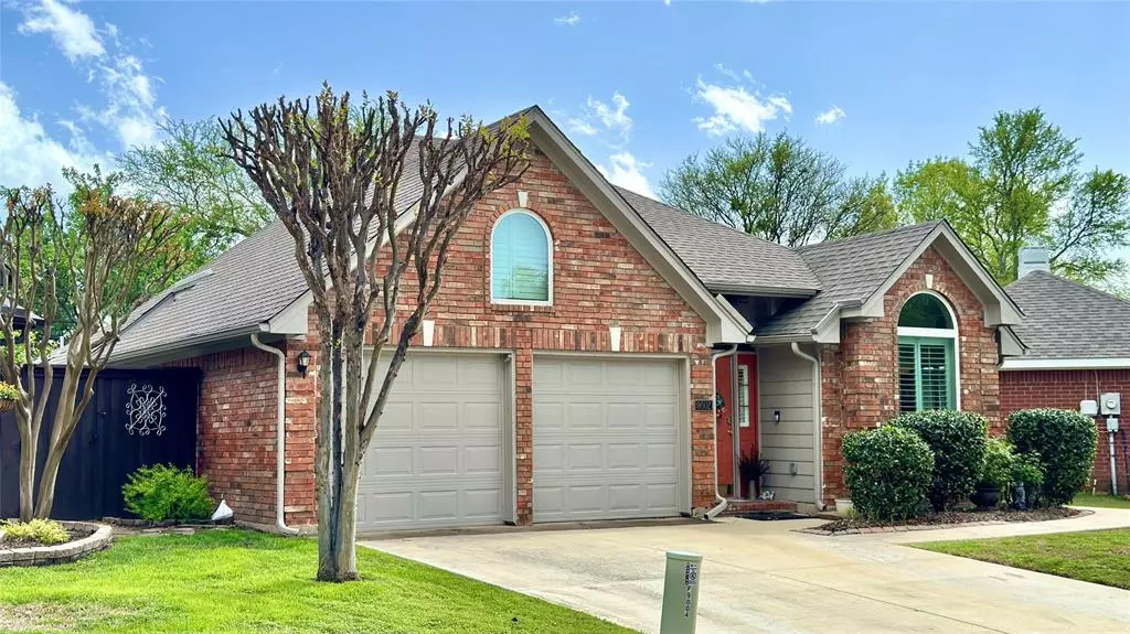 Irving, TX 75063,9002 Cumberland Drive