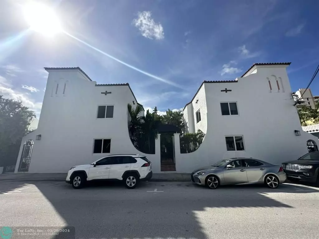 Hollywood, FL 33019,322 Monroe St  #203A