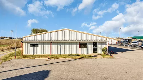 Pauls Valley, OK 73075,1553 W Grant Avenue