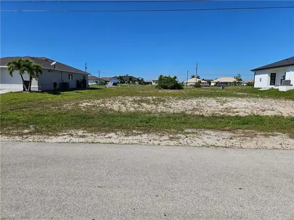 4421 32nd TER, Cape Coral, FL 33993