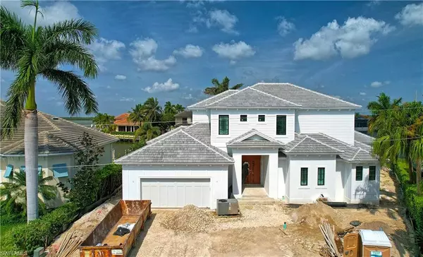 587 Goldcoast CT, Marco Island, FL 34145