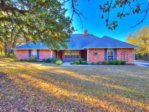 1526 Ladderback Lane, Blanchard, OK 73010