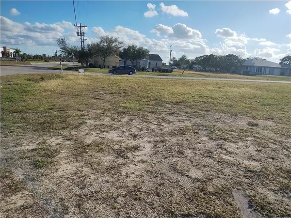 Cape Coral, FL 33909,1225 8th TER