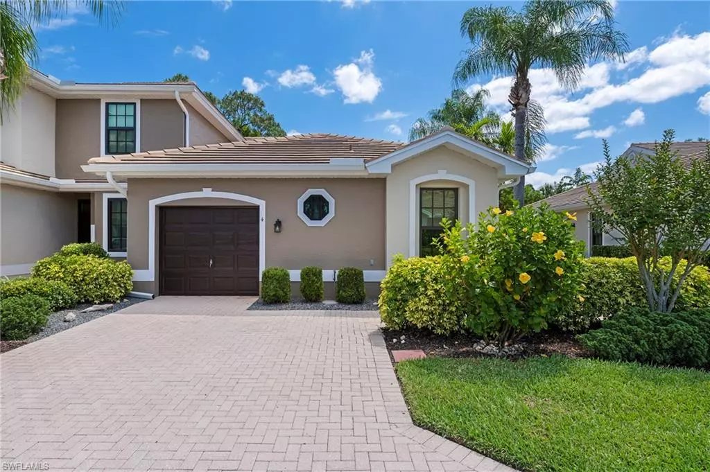 Naples, FL 34104,7670 Meadow Lakes DR 1504