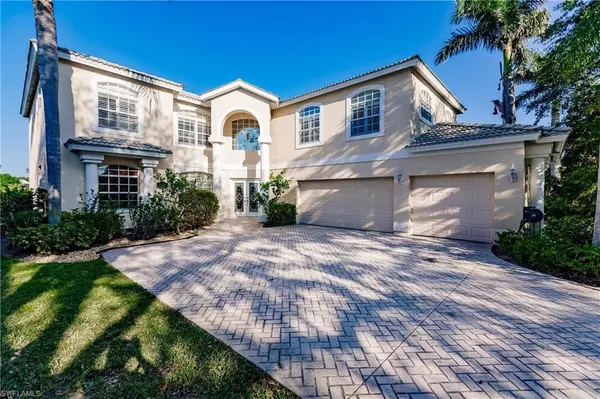 2356 Heritage Greens DR, Naples, FL 34119