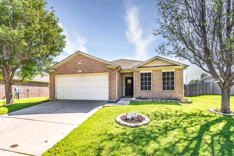 4601 Merlot Drive, Denton, TX 76226