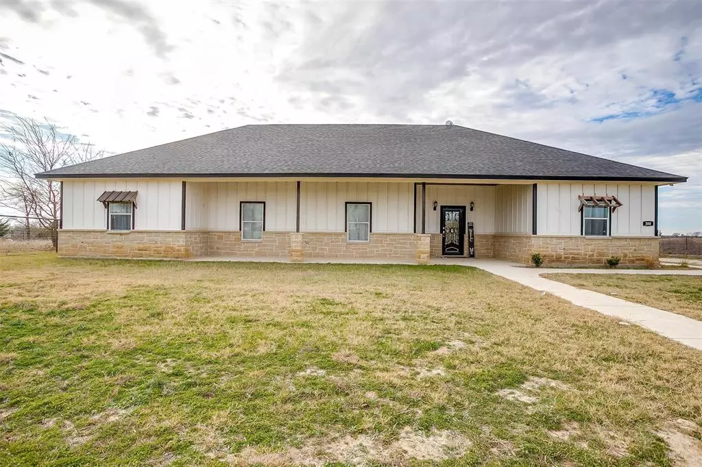 Decatur, TX 76234,380 private road 4219