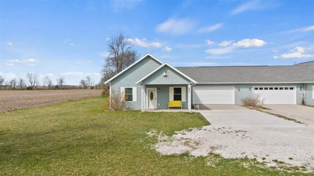 445 W 18th St, Washington, IA 52353