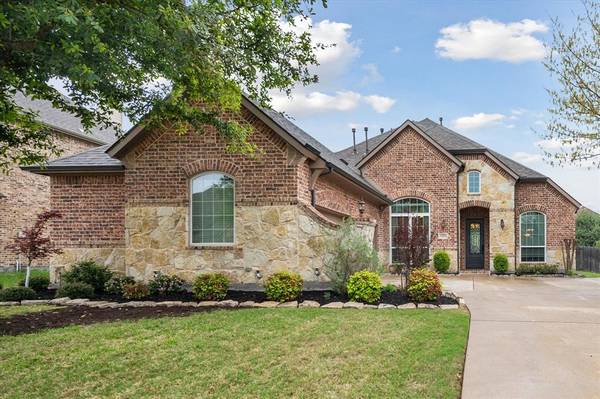 1904 Yarmouth Court, Mansfield, TX 76063