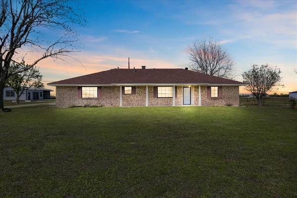 6970 Farm Road 38 N, Brookston, TX 75421