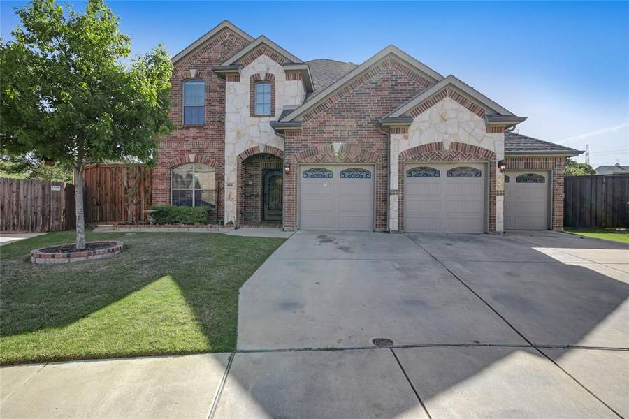 4541 Seventeen Lakes Court, Fort Worth, TX 76262