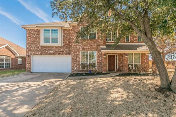 8417 Rock Canyon Court, Fort Worth, TX 76123