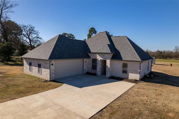 Pittsburg, TX 75686,18 Private Road 54329