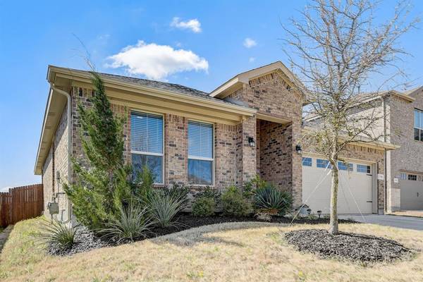 716 Crabapple Drive,  Glenn Heights,  TX 75154