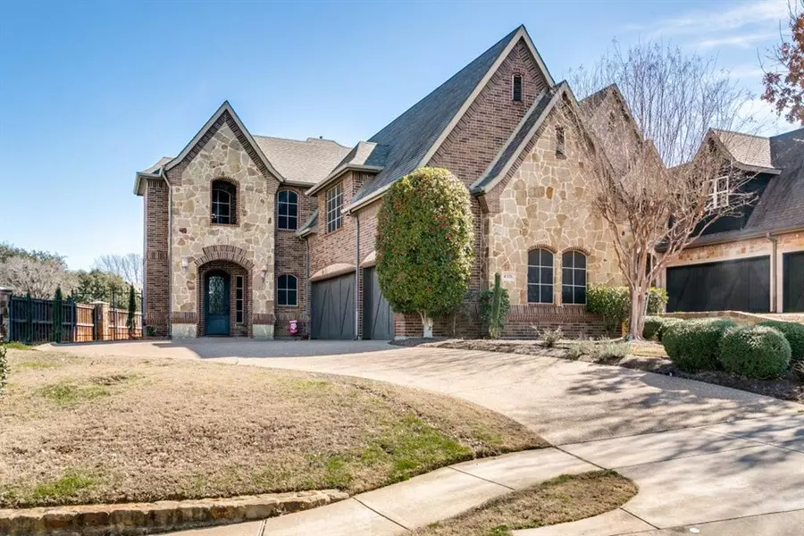 4321 Crestwood Court, Grapevine, TX 76051