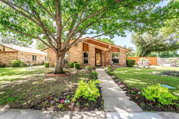 1012 E Peters Colony Road, Carrollton, TX 75007