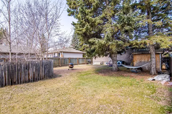 Red Deer, AB T4N 0P6,4525 35 Street Crescent