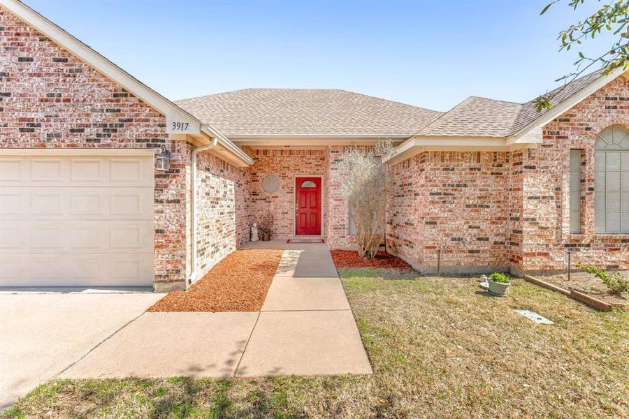 3917 LARAMIE Drive, Granbury, TX 76049