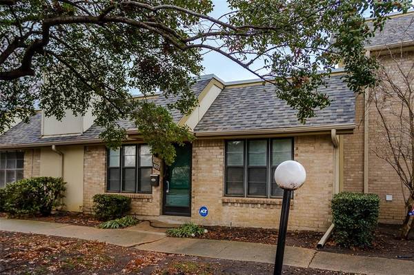 13907 Brookgreen Drive,  Dallas,  TX 75240