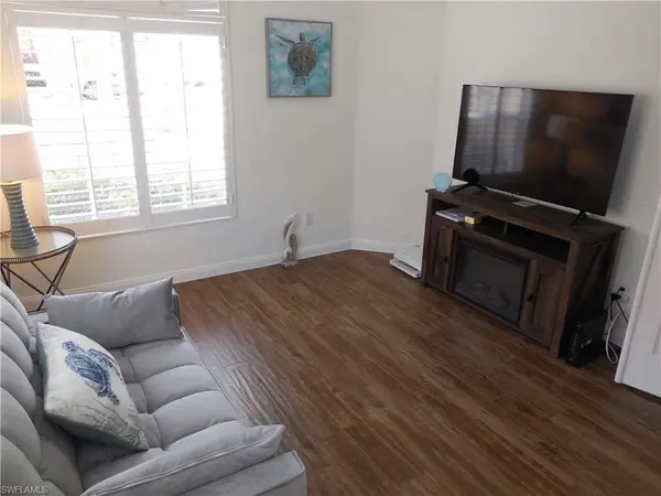 5267 Hawkesbury WAY, Naples, FL 34119