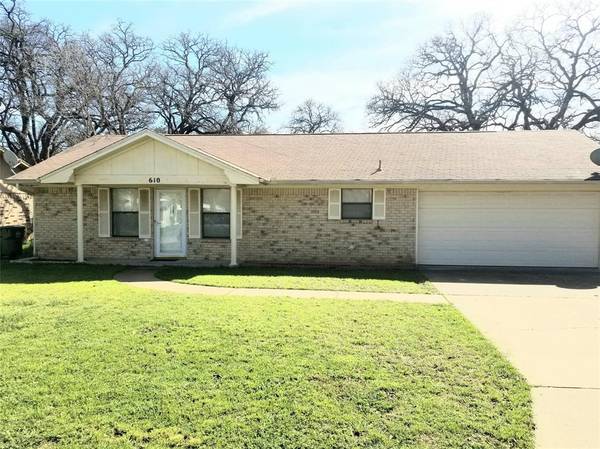 610 SE 22nd Street, Mineral Wells, TX 76067