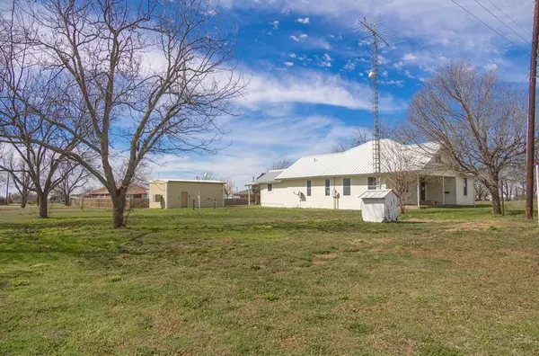 Desdemona, TX 76445,117 County Road 504