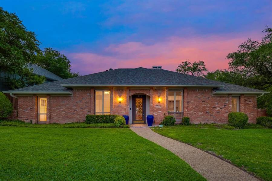 9423 Whitehurst Drive, Dallas, TX 75243