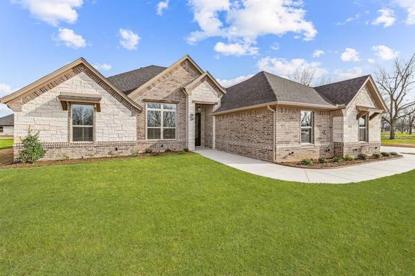 3008 Hazlewood Road, Granbury, TX 76049