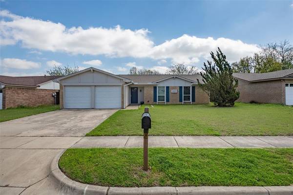 3403 Spring Meadows Drive, Arlington, TX 76014