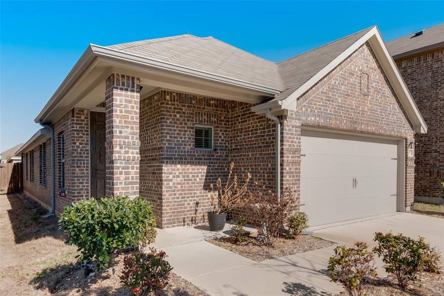 1052 Trickham Drive, Forney, TX 75126