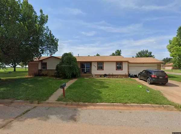 104 Bonham Drive, Cordell, OK 73632