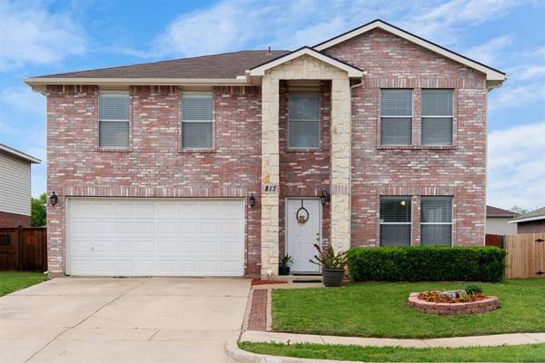 817 Encino Drive, Arlington, TX 76001