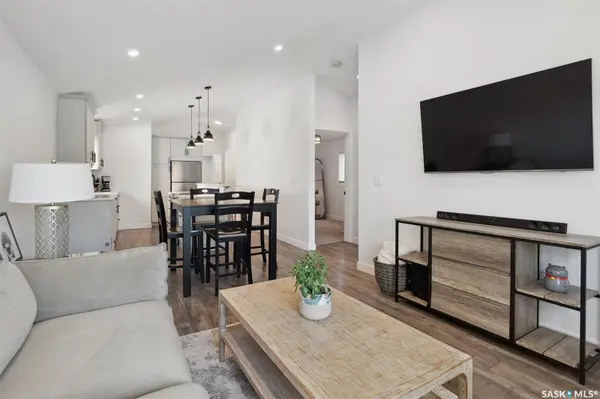 321 3rd STREET E, Saskatoon, SK S7H 1L4