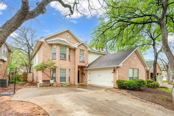 3233 Rustic Woods Drive, Bedford, TX 76021