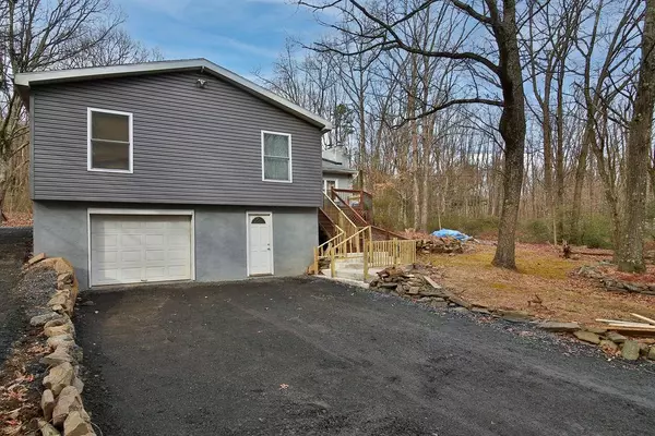 1415 David Lane,  Chestnuthill Twp,  PA 18330