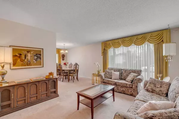 Calgary, AB T2V 3R7,2319 Palisview PL SW