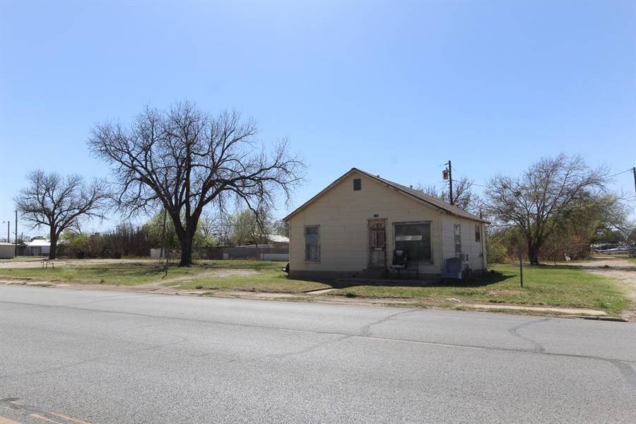 1234 N Treadaway Boulevard, Abilene, TX 79601