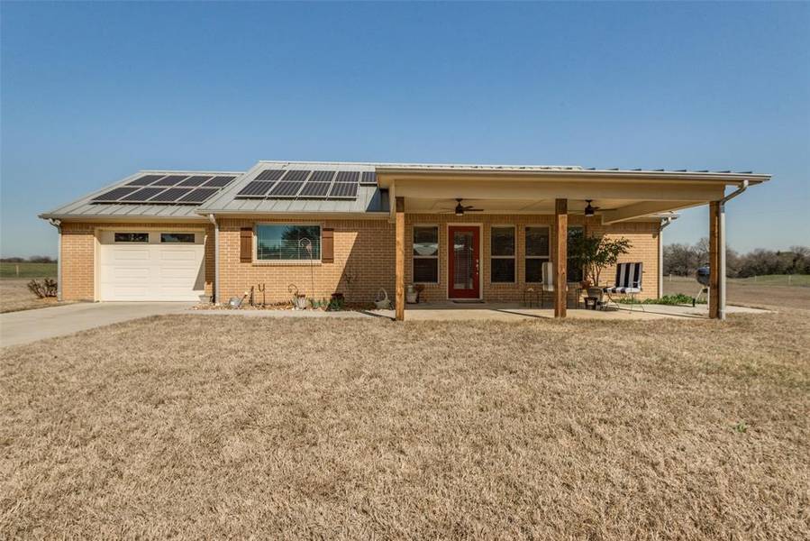 1104 County Road 2560, Alvord, TX 76225