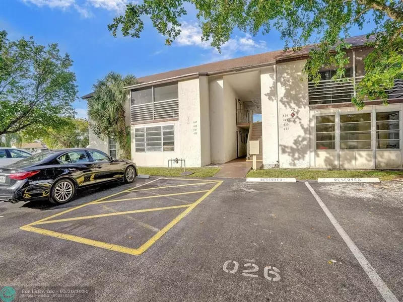 428 N Laurel Dr  #1703, Margate, FL 33063