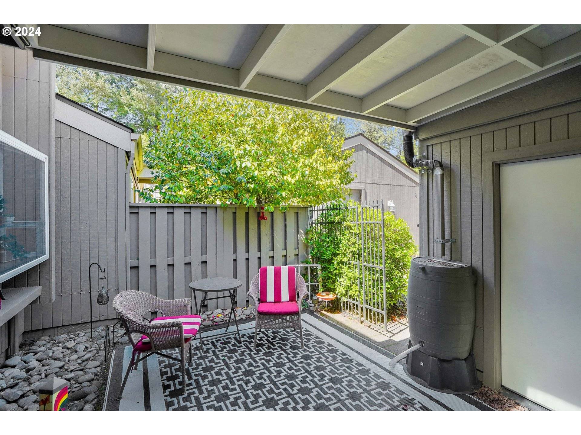 Salem, OR 97306,6589 FAIRWAY AVE