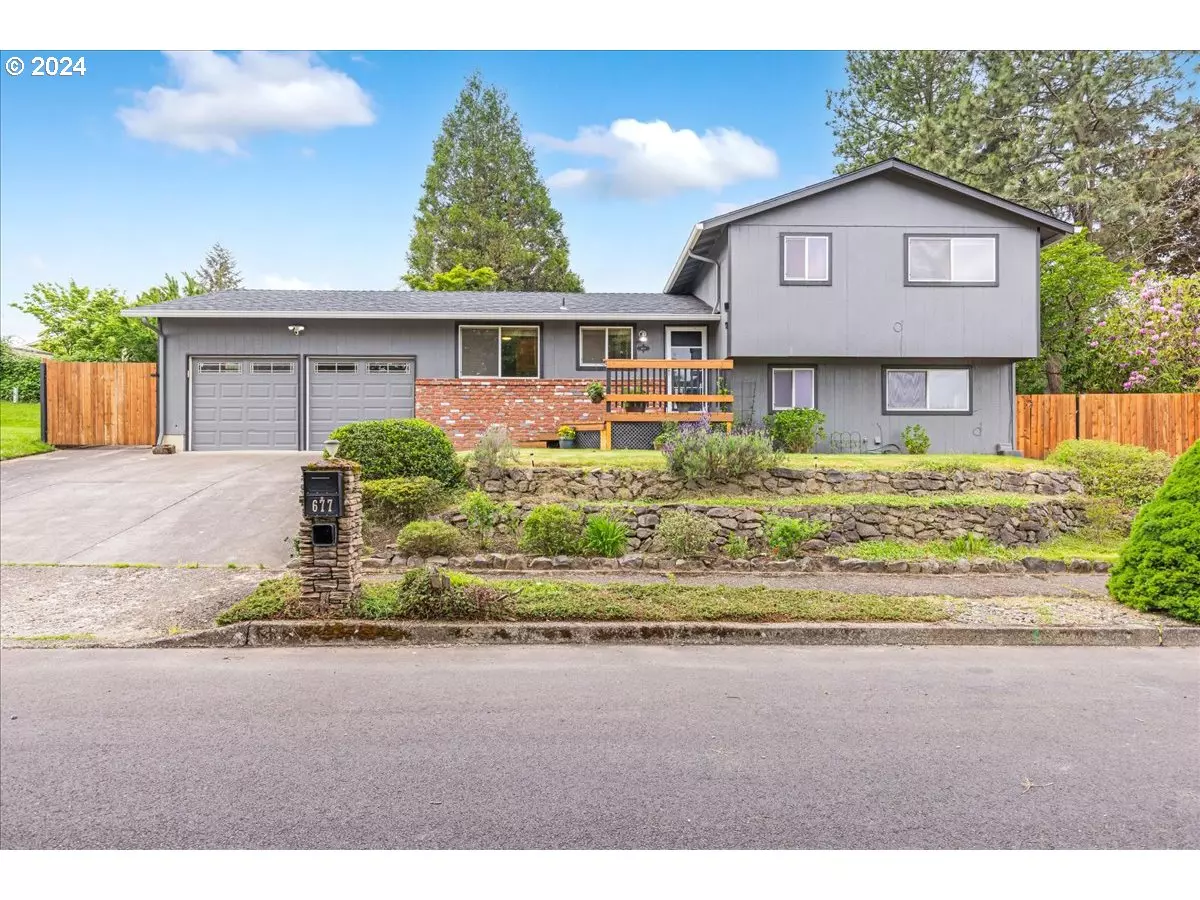 Gresham, OR 97080,677 SE PALOMA AVE