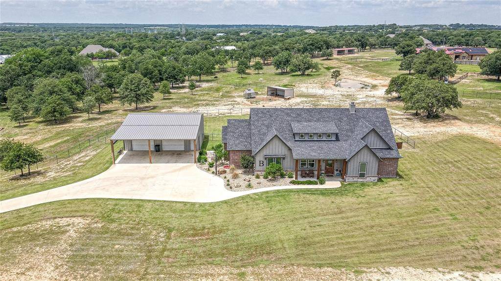 162 Oak Tree Drive, Poolville, TX 76487