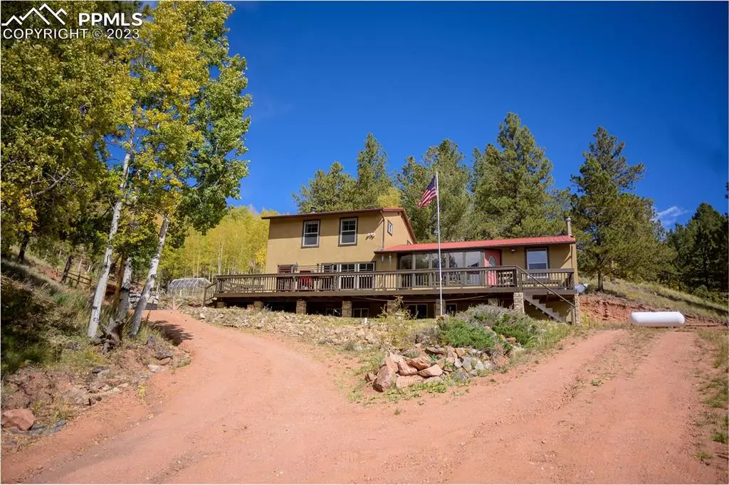 Divide, CO 80814,275 Pikes Peak DR