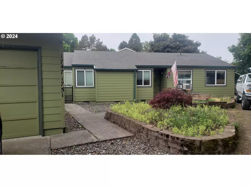 1747 NE HOOD PL, Gresham, OR 97030