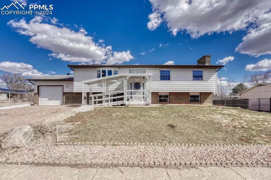 6817 MILLBROOK CIR, Fountain, CO 80817