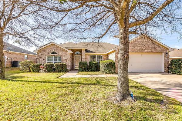 608 Sunfish Drive, Crowley, TX 76036