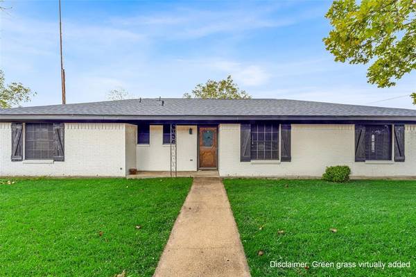 112 S Jefferson Road, Gordon, TX 76453