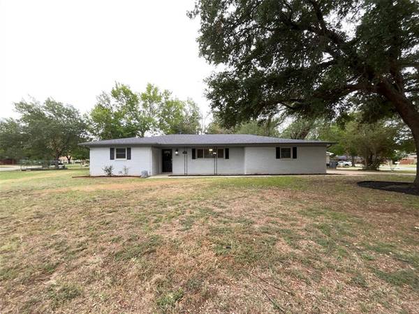 232 Arcadia Street, Hurst, TX 76053